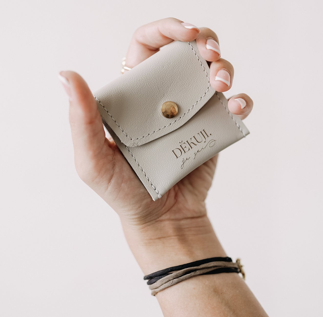 KOŽENÉ POUZDRO NA ŠPERKY